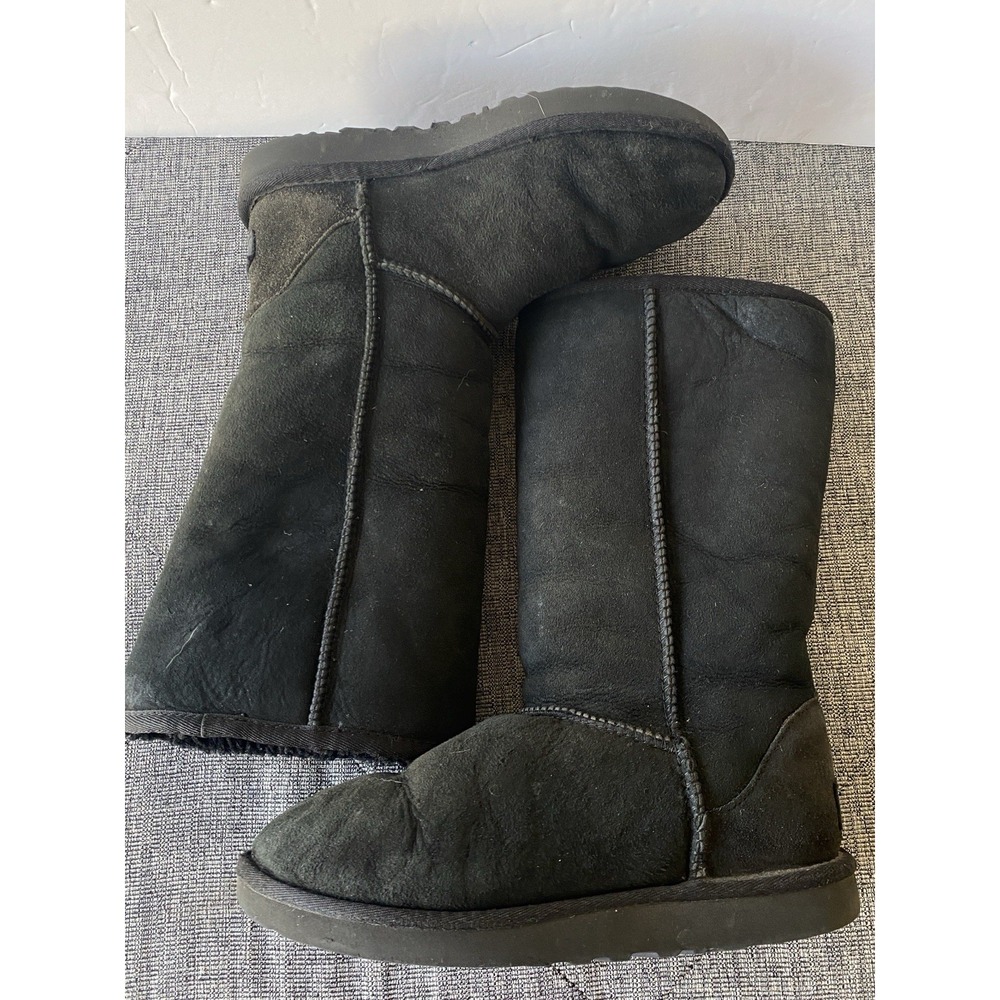 UGG CLASSIC TALL II Womens US 6 Sheepskin Boots 1016224 BLACK